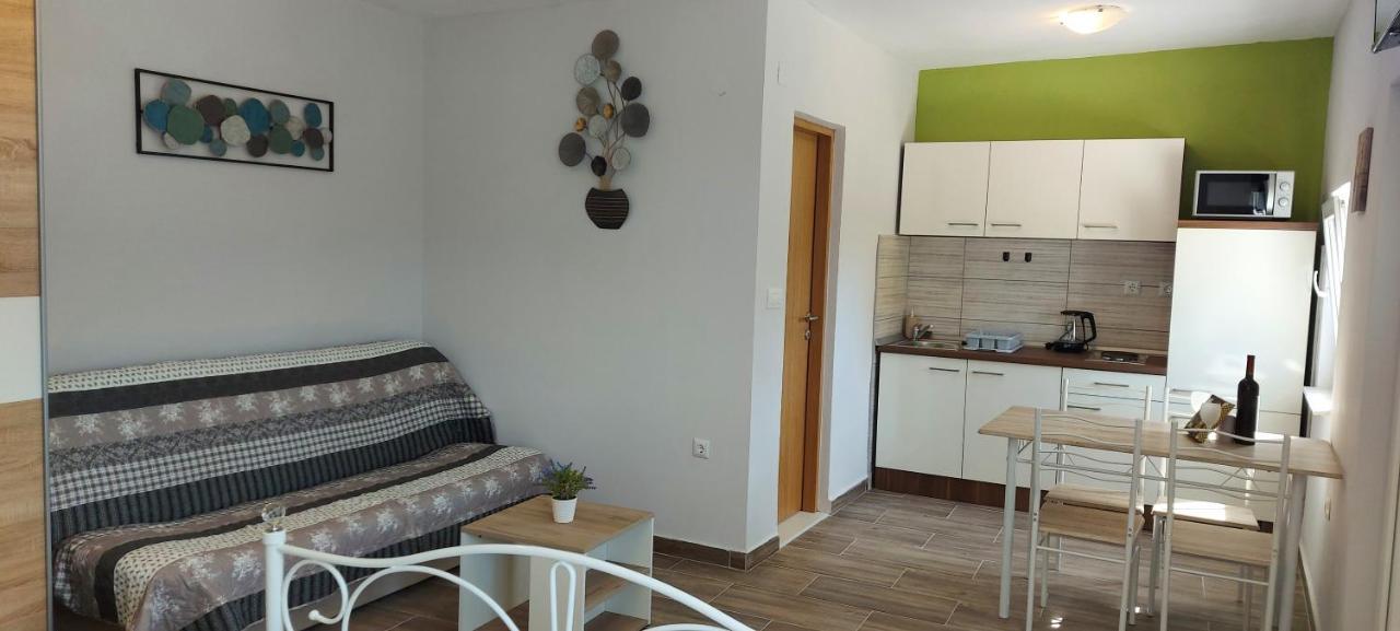 Studio Apartment Palmira Лижнян Экстерьер фото