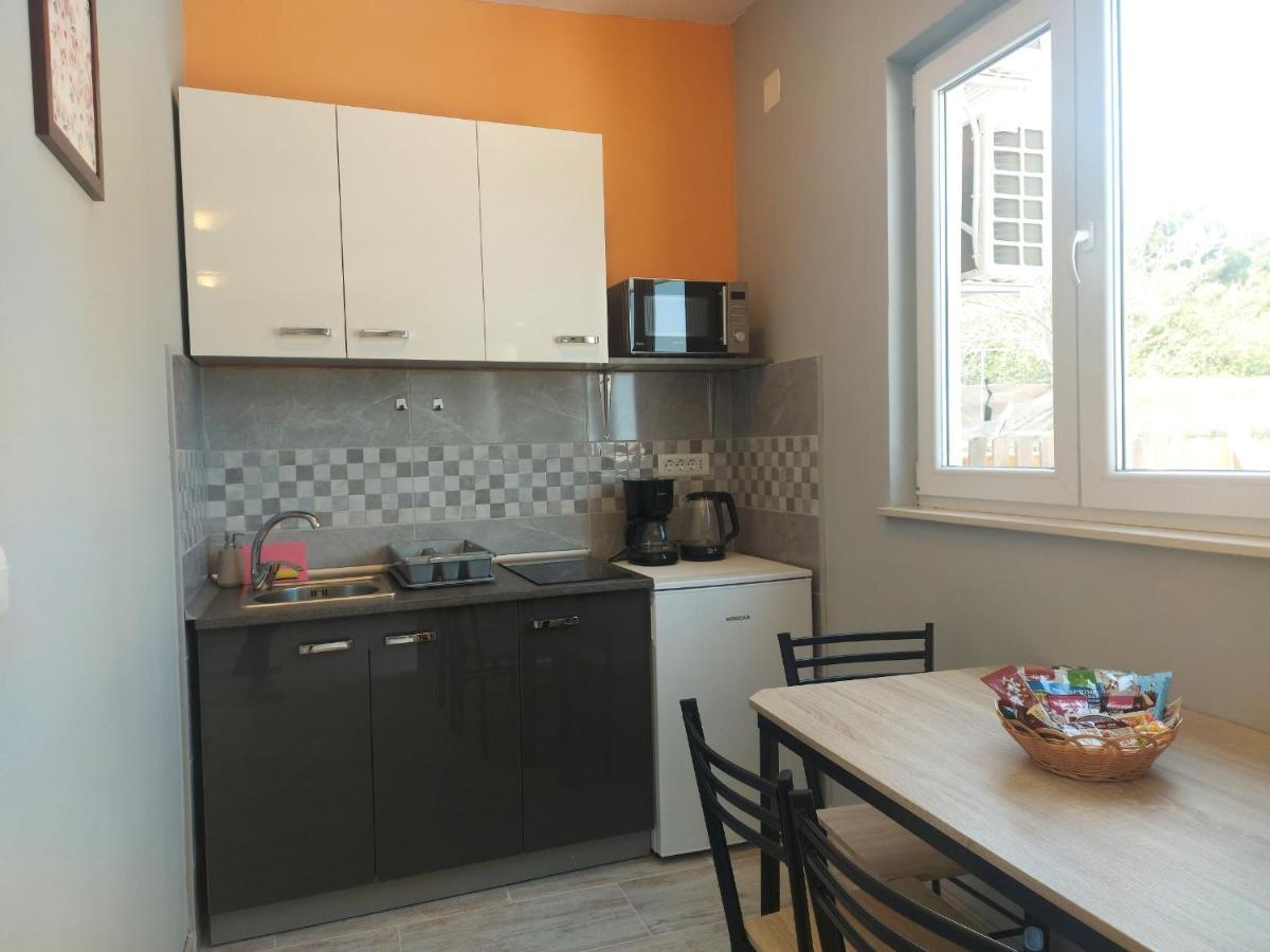 Studio Apartment Palmira Лижнян Экстерьер фото