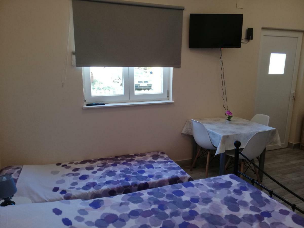 Studio Apartment Palmira Лижнян Экстерьер фото